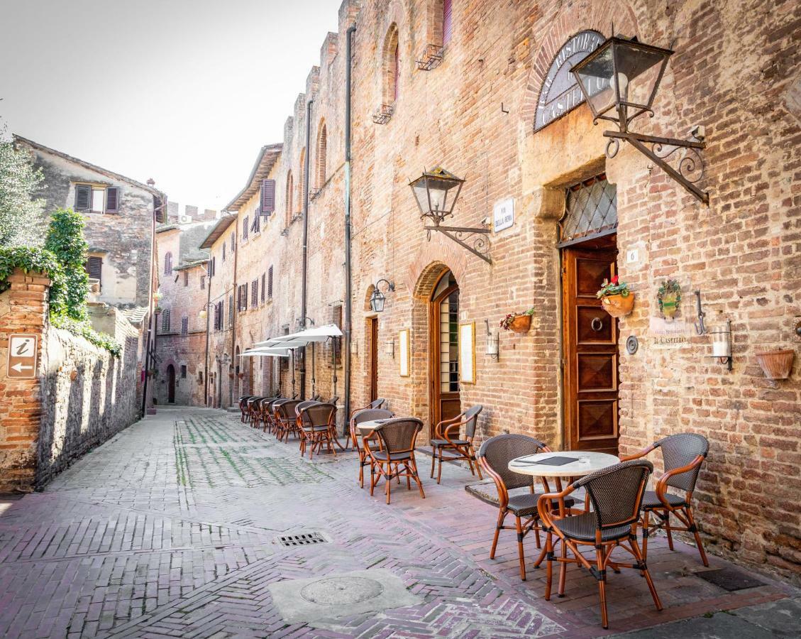 צ'רטאלדו Hotel Il Castello מראה חיצוני תמונה