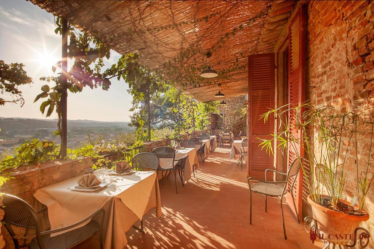 צ'רטאלדו Hotel Il Castello מראה חיצוני תמונה